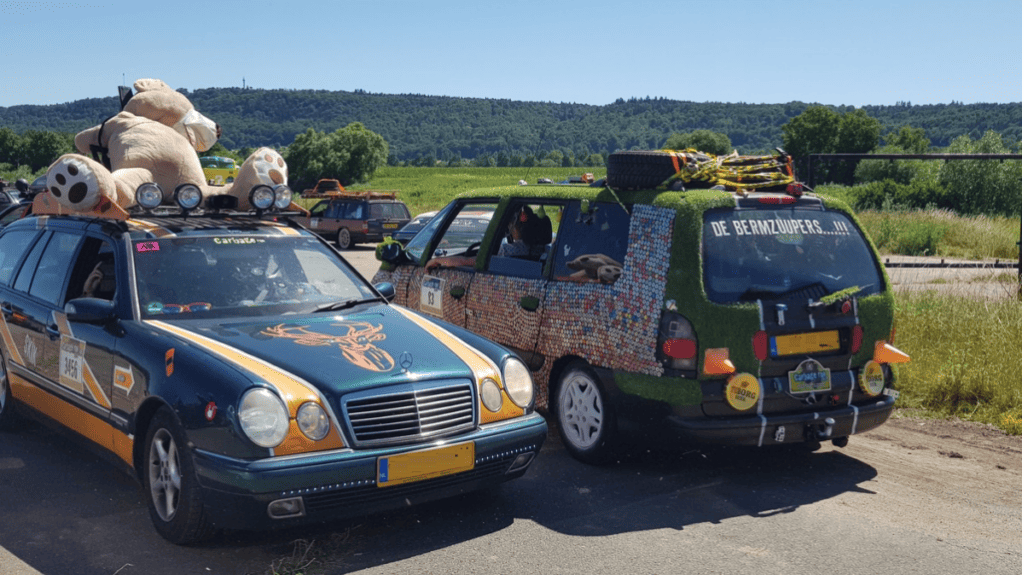 Autos können nicht nur im Karneval Kostüme tragen!