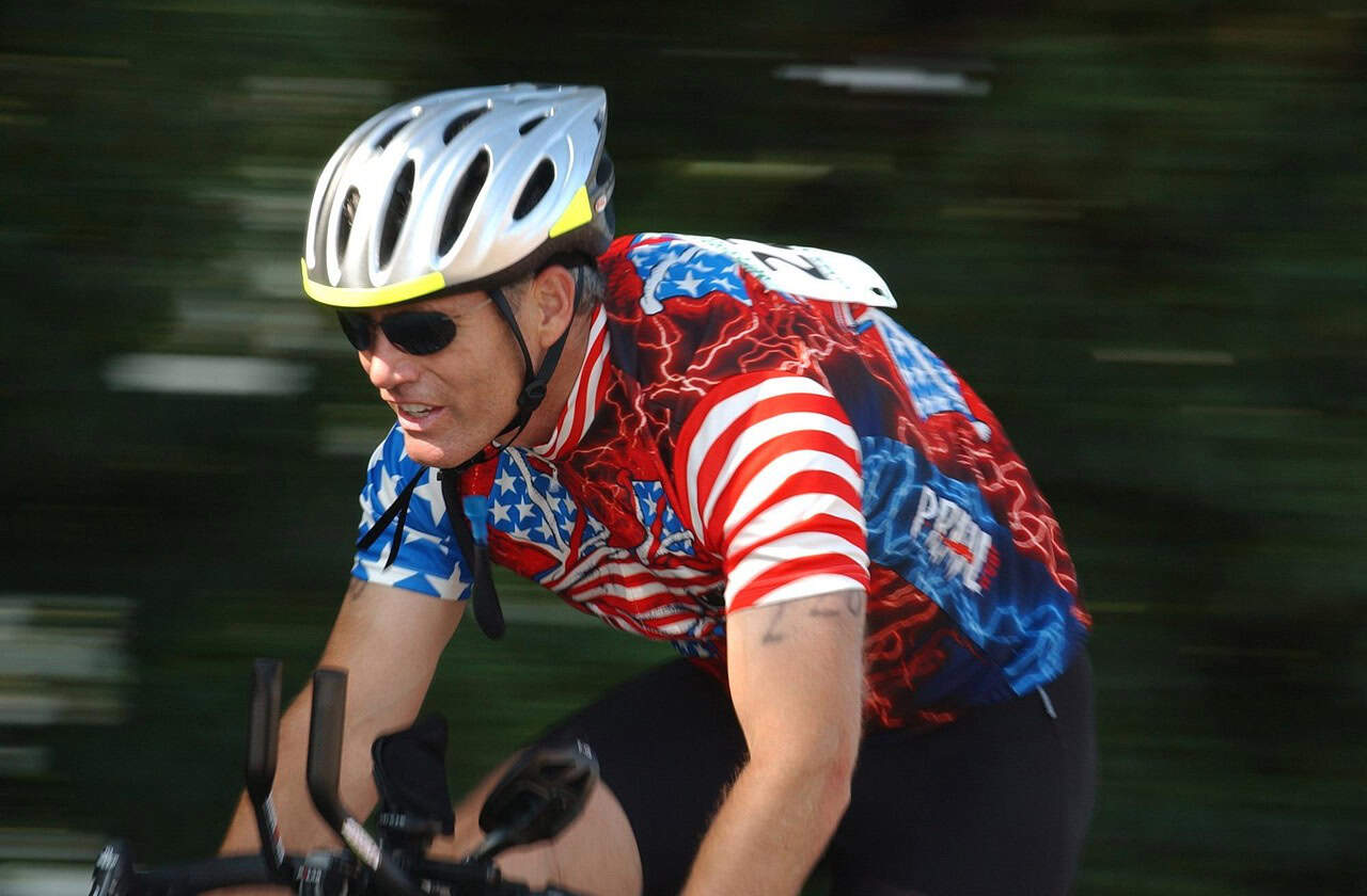 Radfahrerauf Triathlonfahrrad